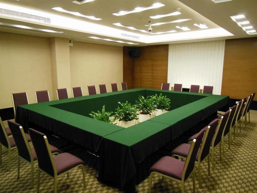 Hotel Fuhua à Zhongshan  Extérieur photo